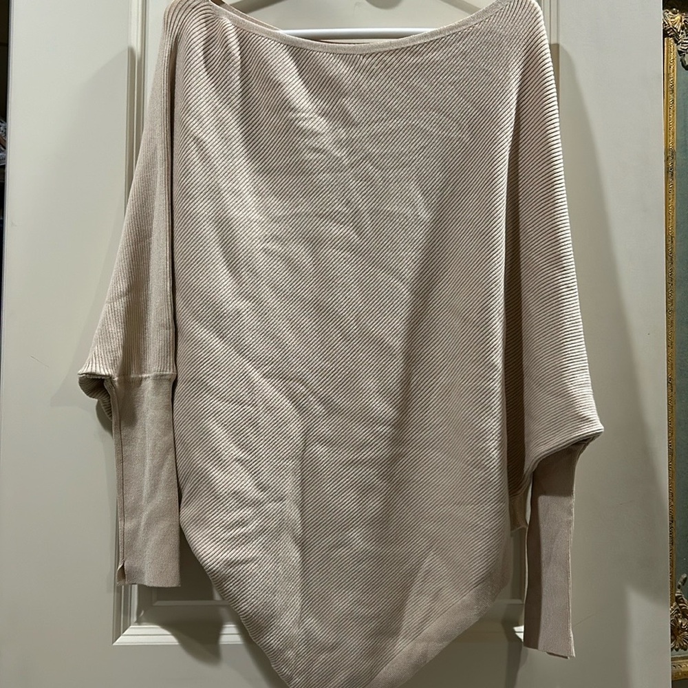 NWT Bluivy asymmetrical off shoulder sweater long cuff handkerchief hem size S/M